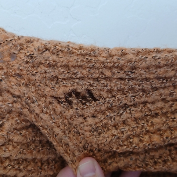 Abound Turtleneck - Picture 14 of 14